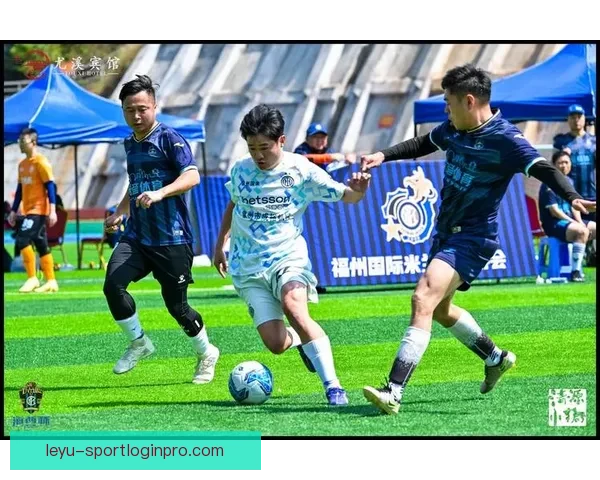 约4000名米兰球迷周六前往训练基地为球队加油助威超出预期人数